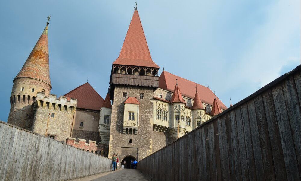 el castillo de Hunyad o Corvin Transilvania