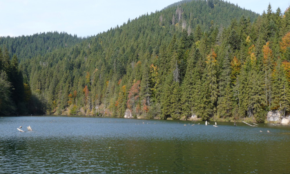 El lago Rojo Transilvania